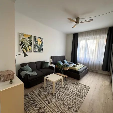 Апартаменты Marylin New Free Parking At Riverside *